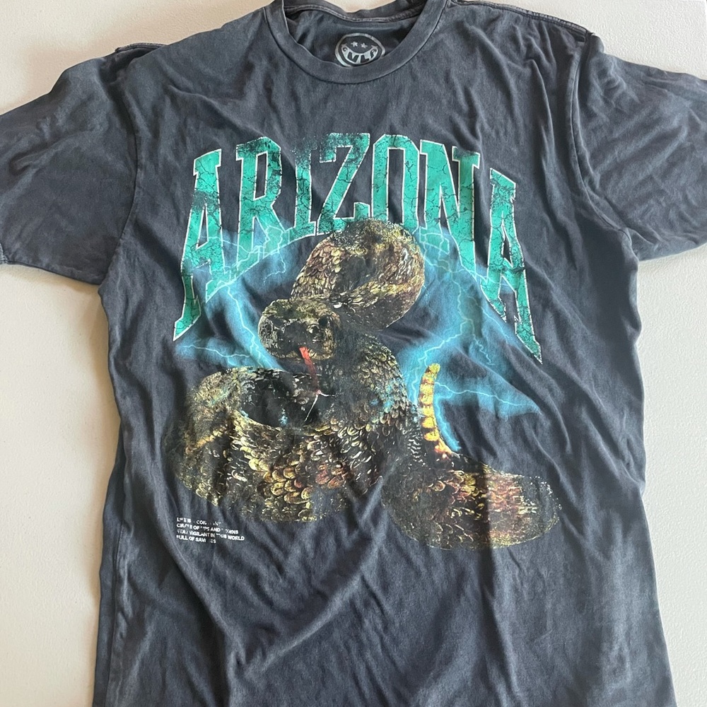 Arizona Snake Graphic Tee | Size Medium